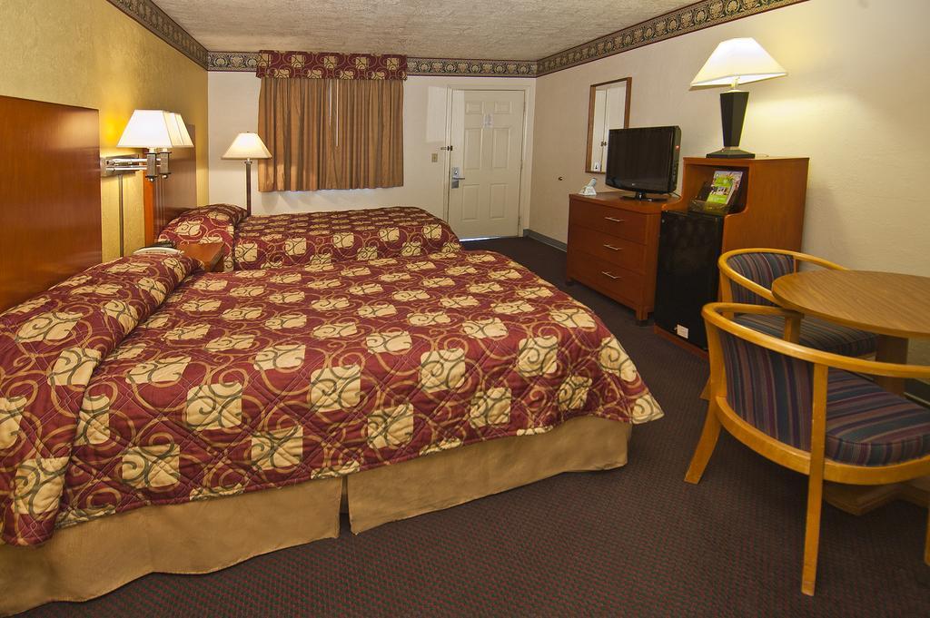 Winnie Inn And Suites Ruang foto