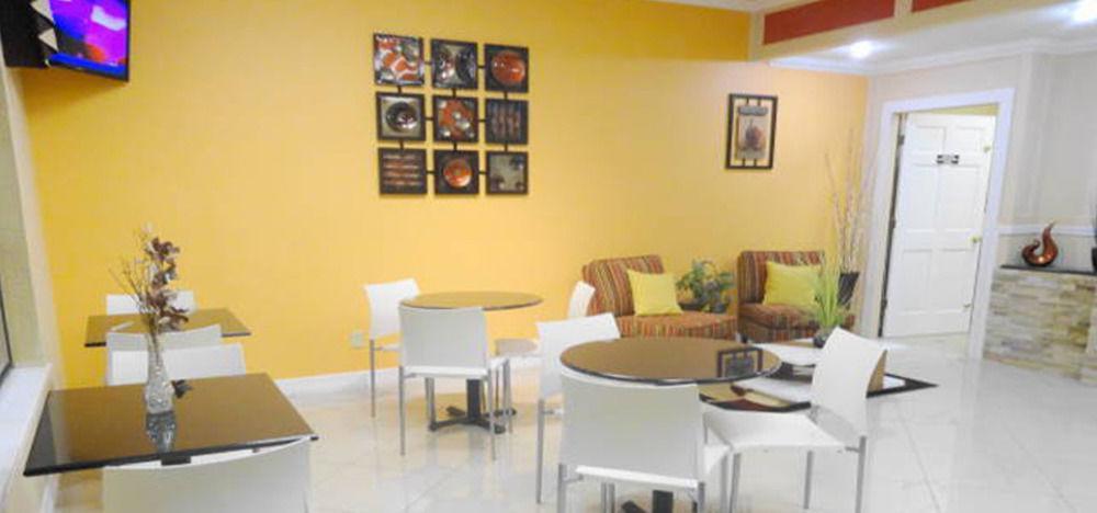Winnie Inn And Suites Bagian luar foto
