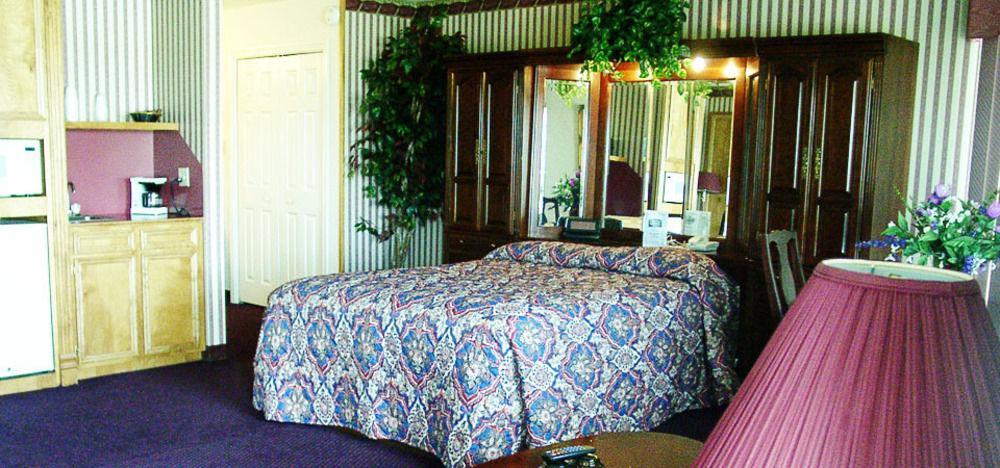 Winnie Inn And Suites Bagian luar foto