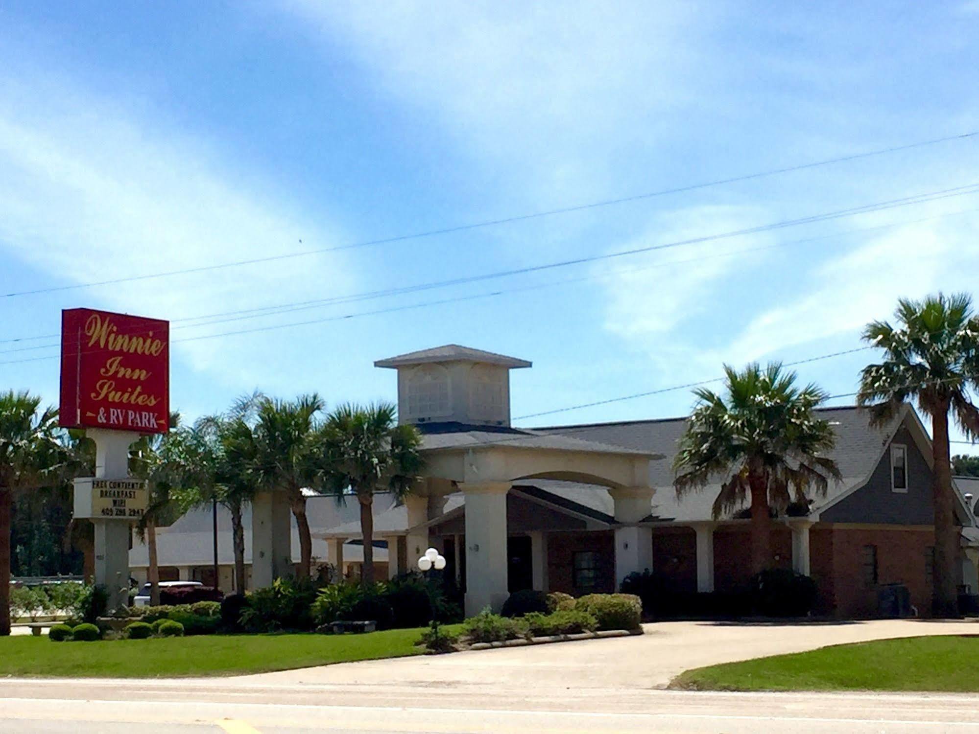 Winnie Inn And Suites Bagian luar foto